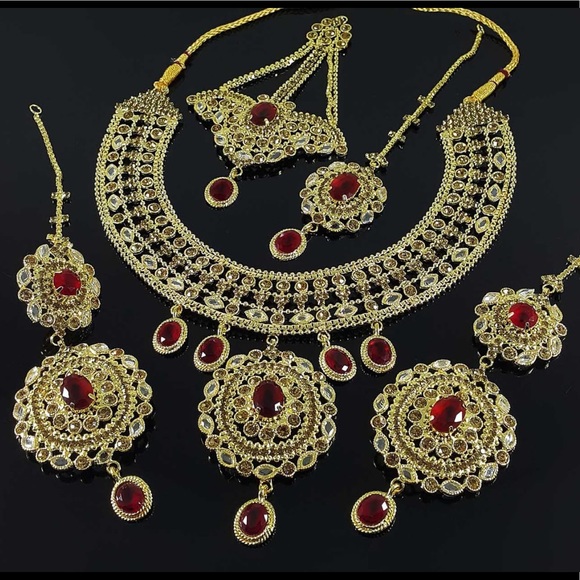 India Boutique Jewelry - Beautiful Indian Jewelry Set
